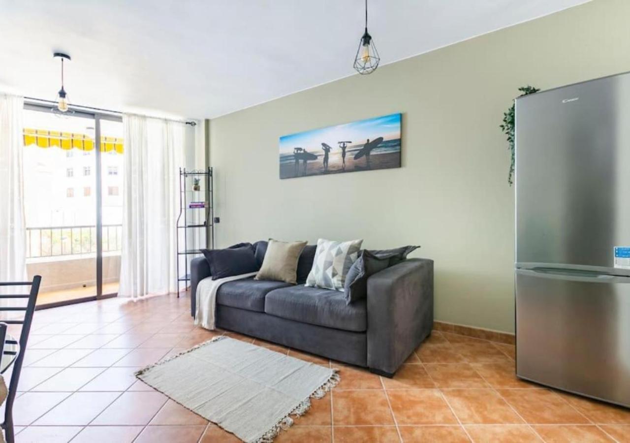 Cosy Apartment In Los Cristianos 5Min To The Ocean Esterno foto