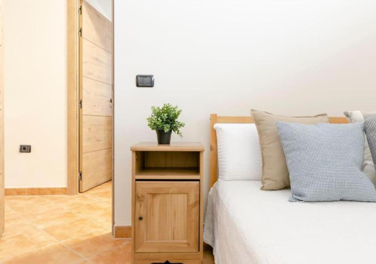 Cosy Apartment In Los Cristianos 5Min To The Ocean Esterno foto